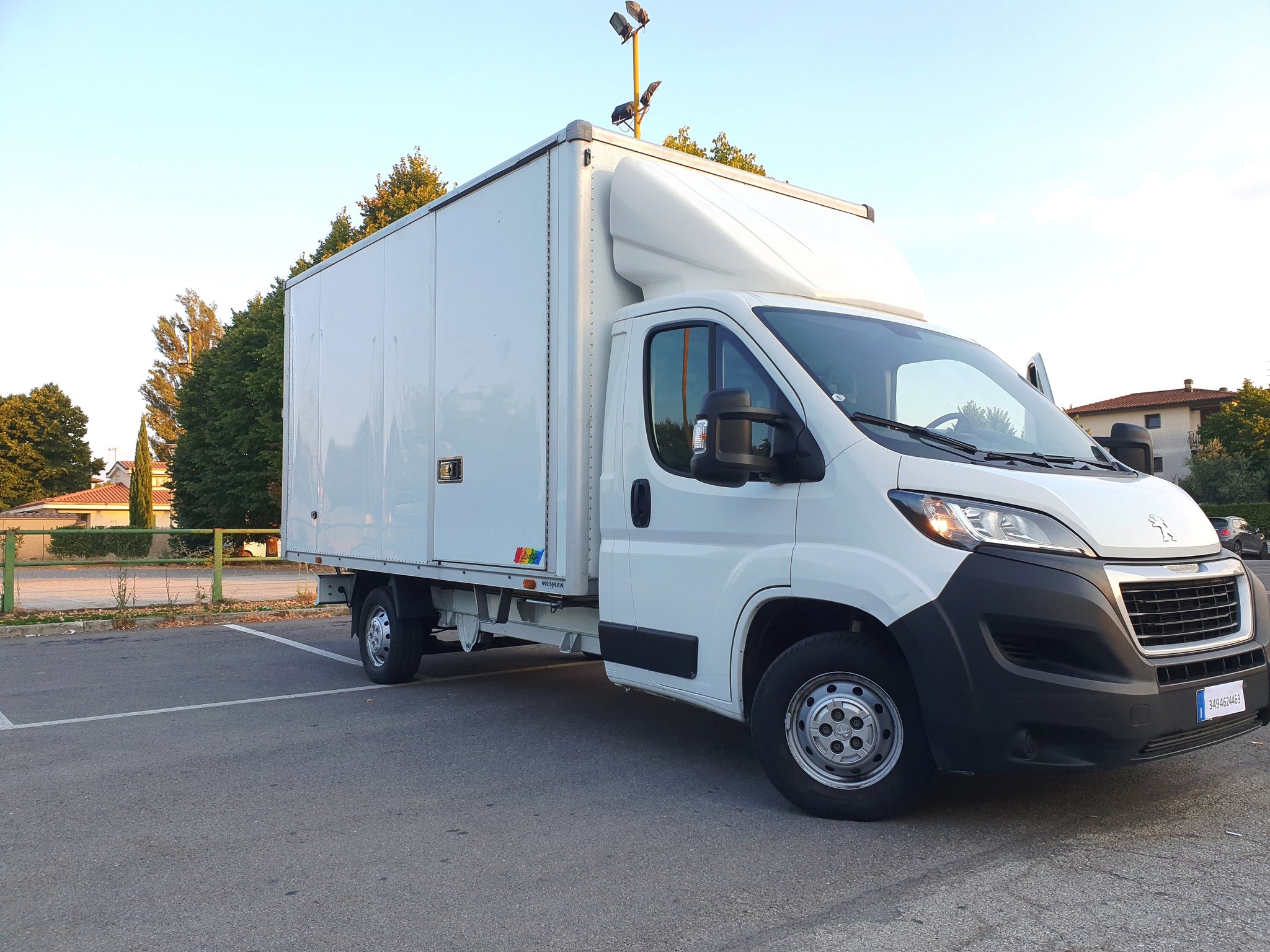 Peugeot Boxer 2.2 Bluehdi  140 CV CAB.  11/20  KM  88.500  € 18.000