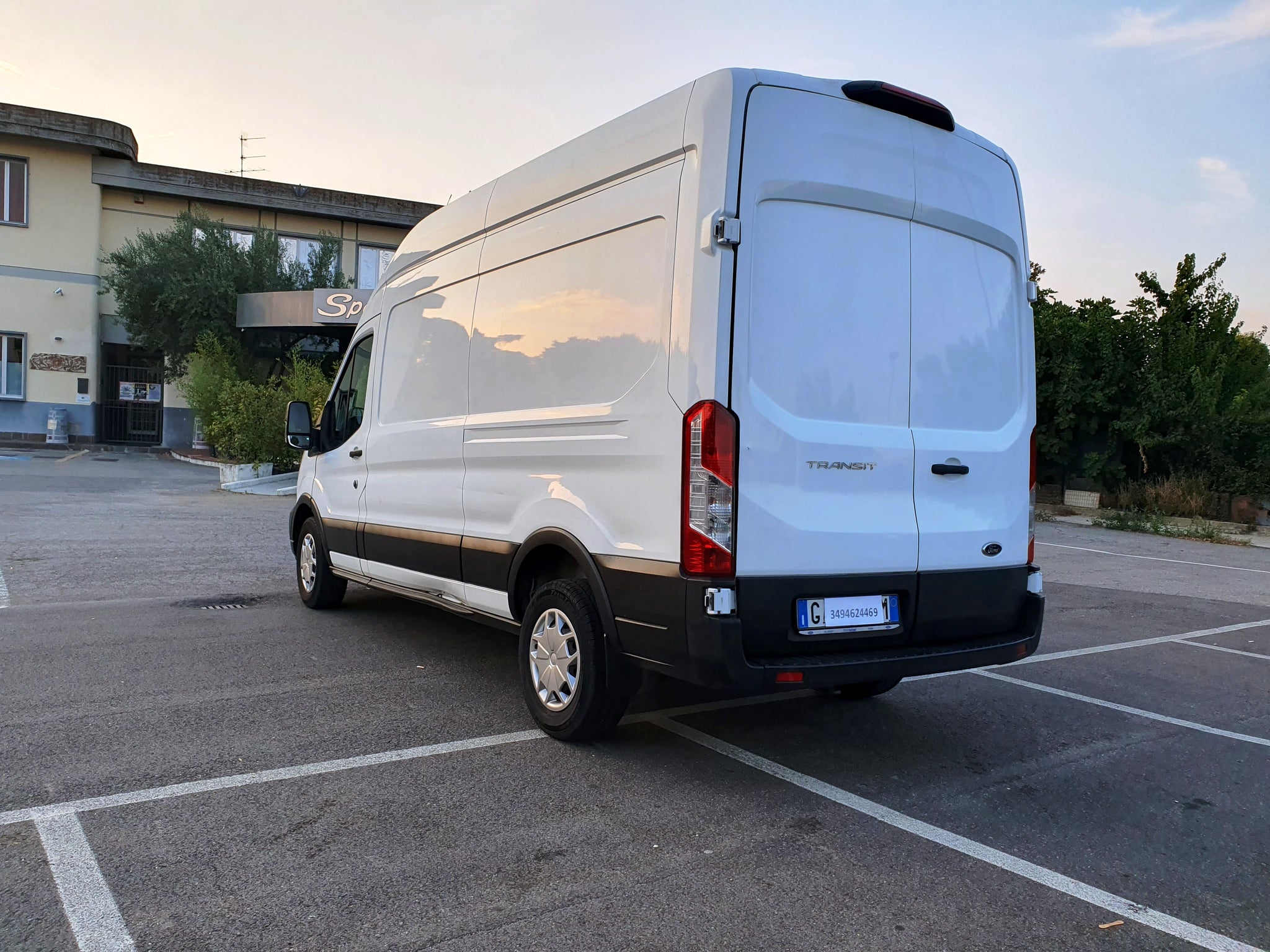 FORD TRANIT L3H3 2.0 130 cv 5/2020  km 68.000  € 18700