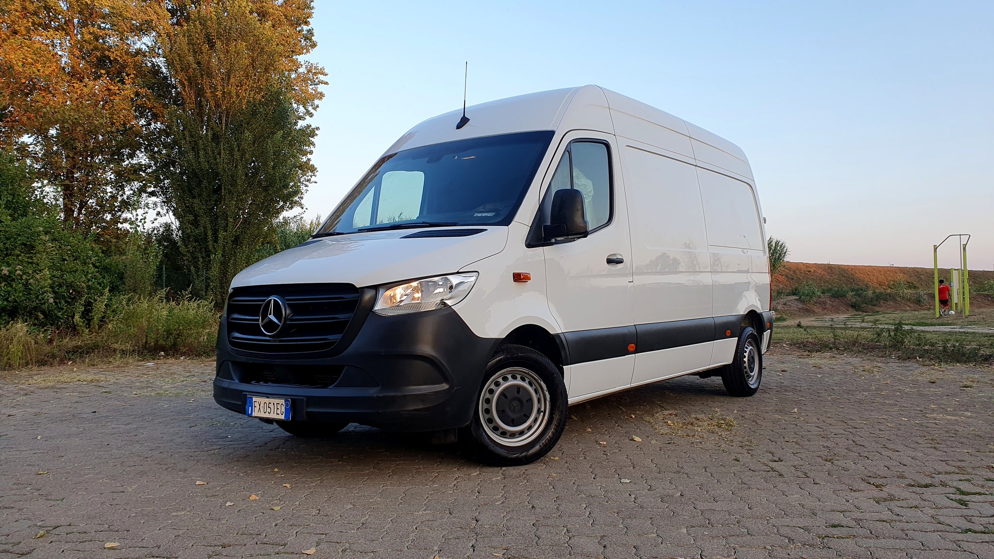 MERCEDES SPRINTER 311  NEW MODEL KM  85.000   € 17.500
