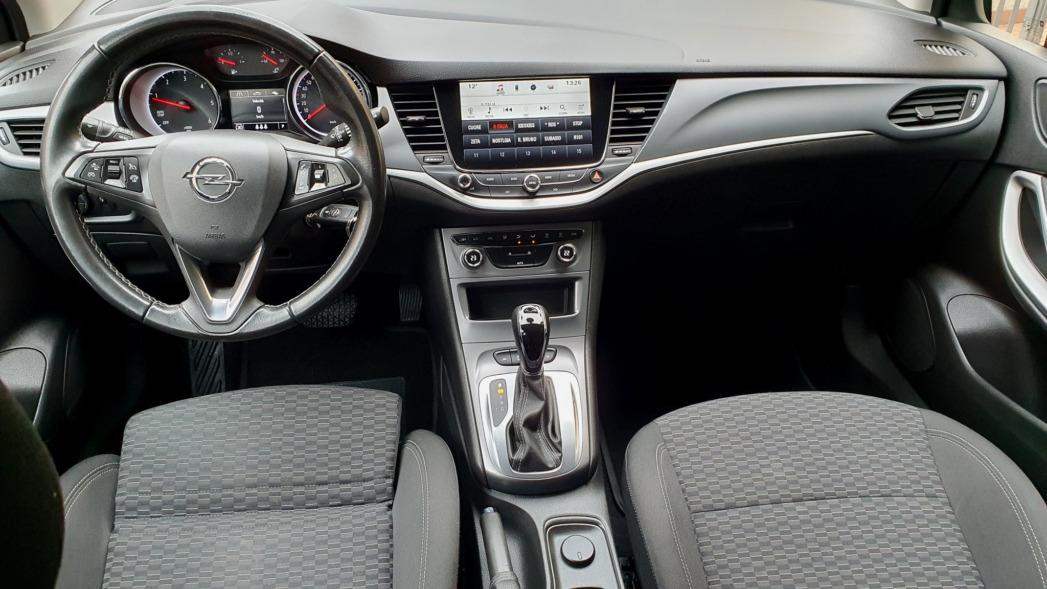 Opel Astra sw 1.6 136 cv Business  Cambio aut. 8/2019 64.000 km  €9.300