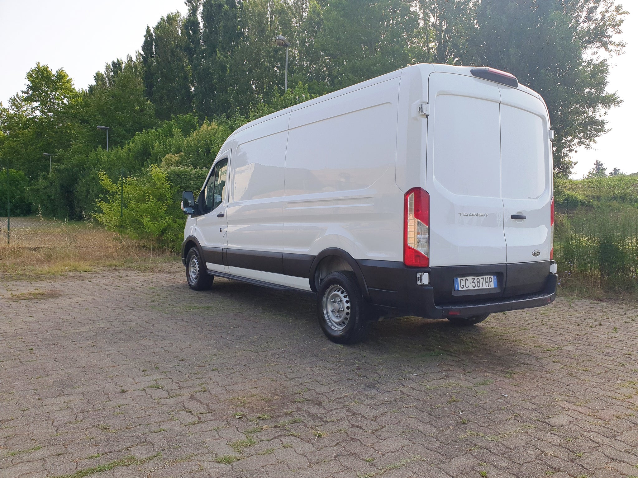 FORD TRANSIT  L3 H2  2.0 TDCI eco-Blu   170 CV € 17.500 +IVA
