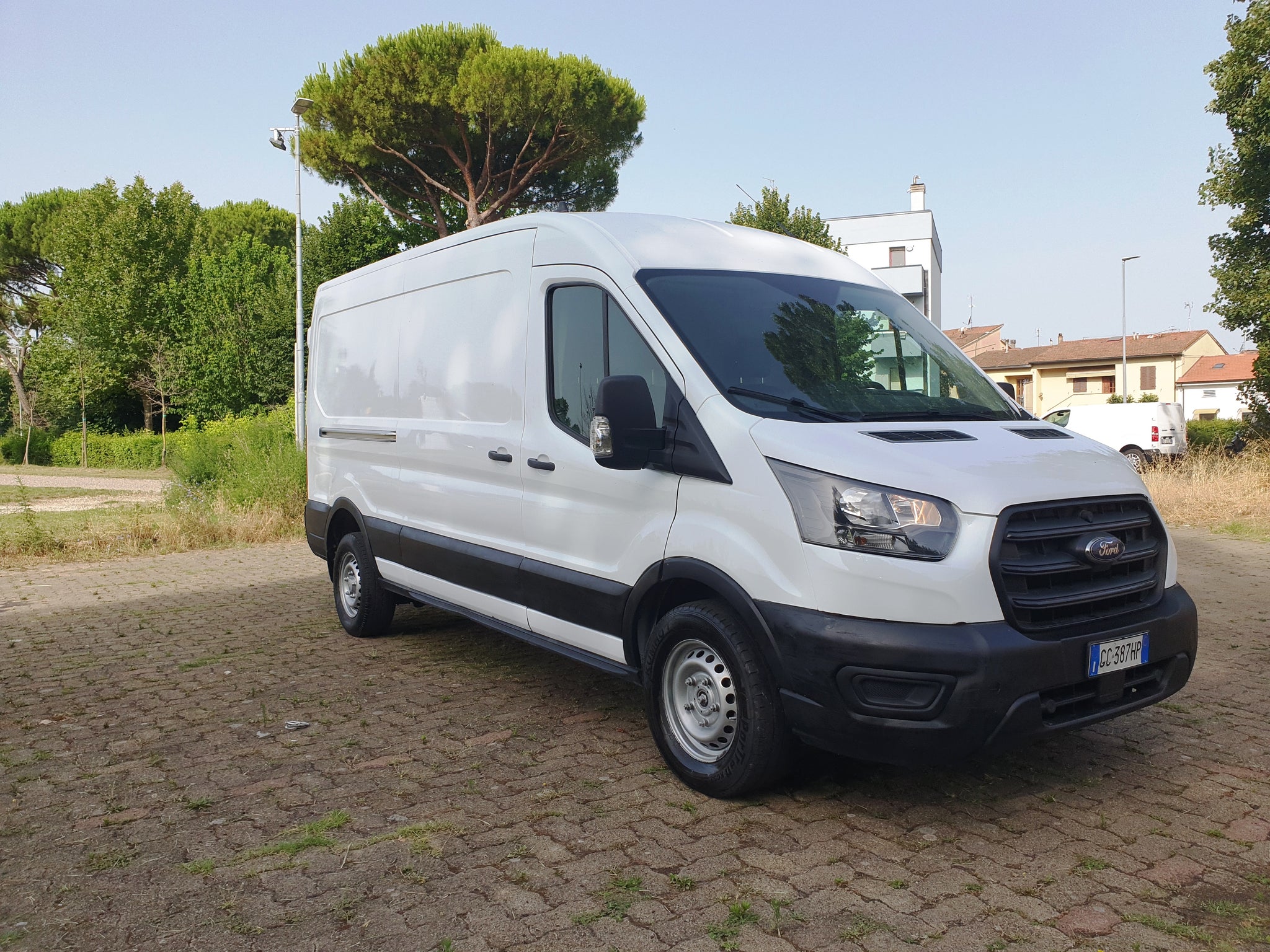 FORD TRANSIT  L3 H2  2.0 TDCI eco-Blu   170 CV € 17.500 +IVA