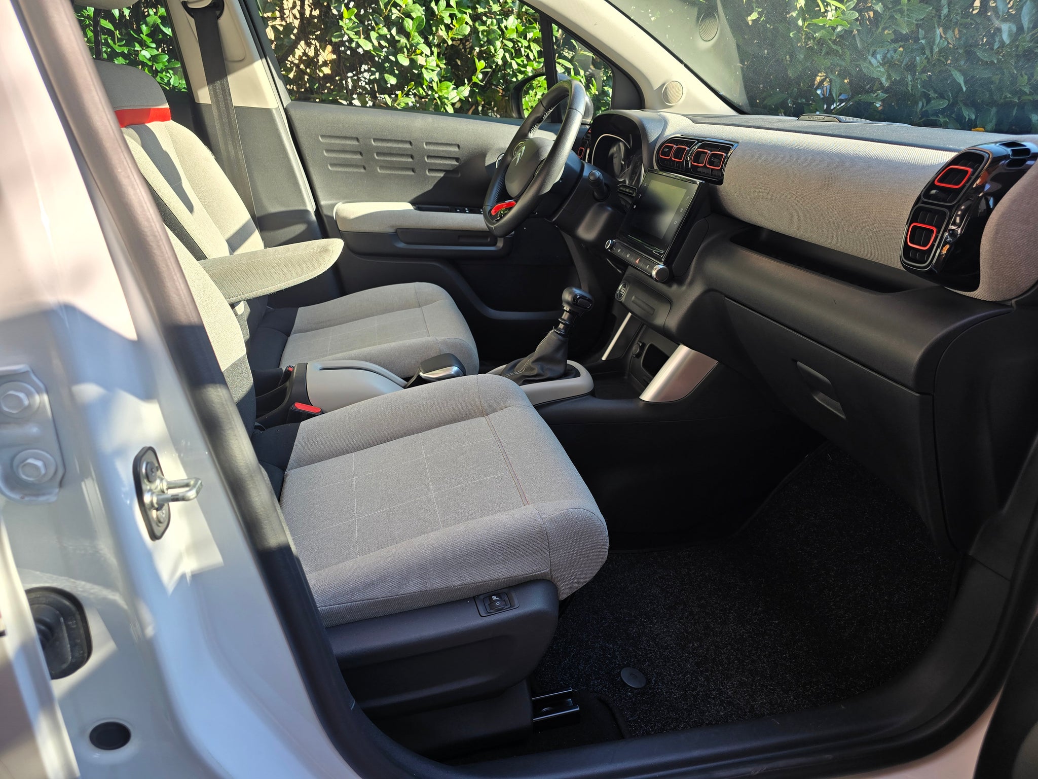 Citroen C3 Aircross 1.2 Shine Sport km 65.000 9/2020   € 10.200