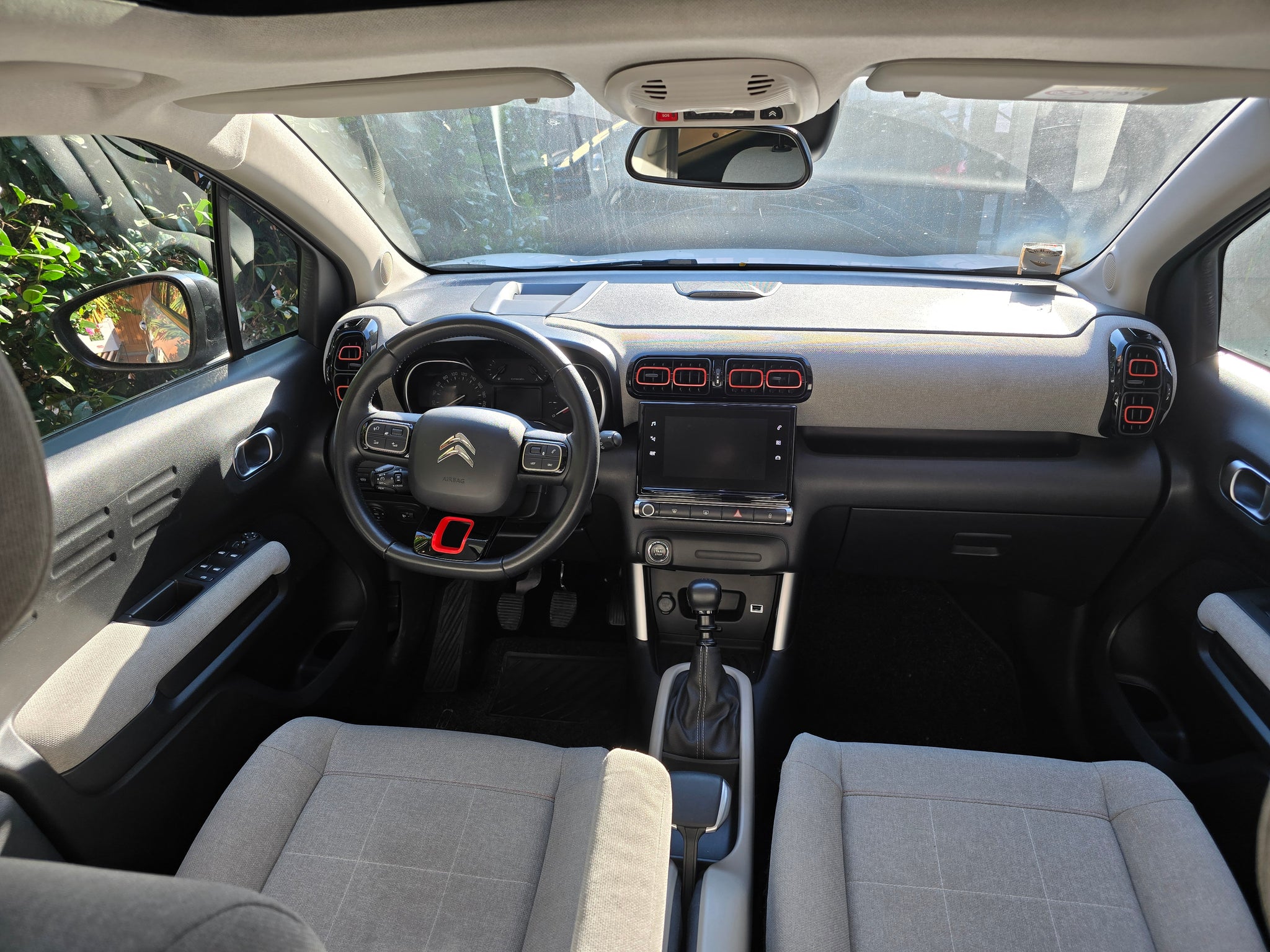 CITROEN  C3 AIRCROSS SHINE PACK SPORT  09/2020  1.2 BENZ 110 CV KM 65.000 € 9.500