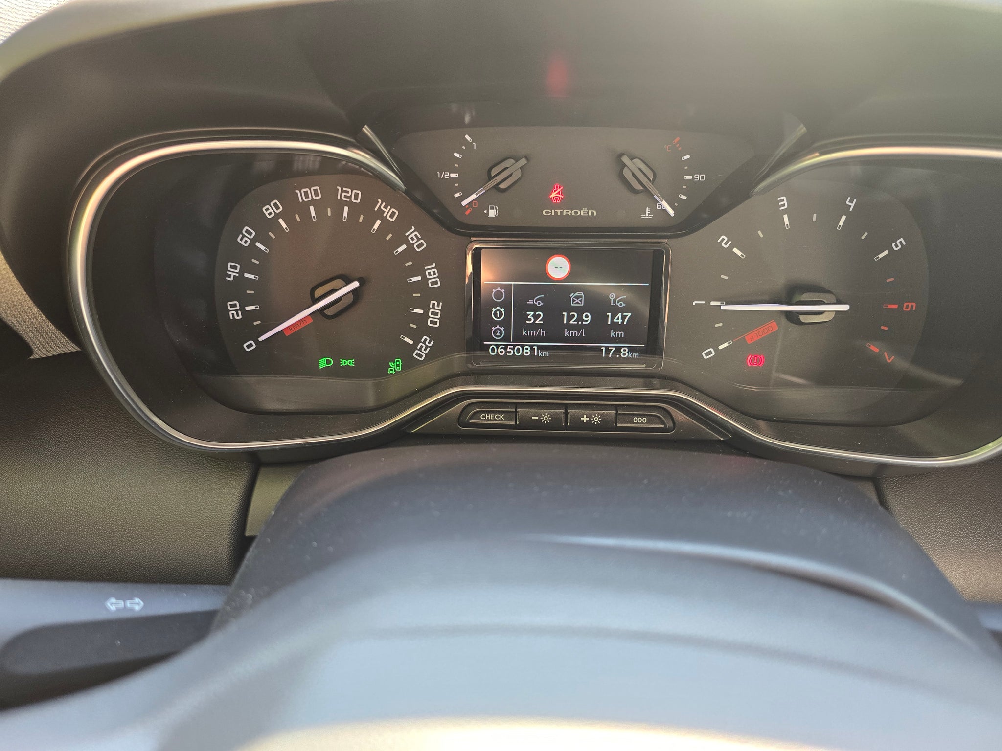 Citroen C3 Aircross 1.2 Shine Sport km 65.000 9/2020   € 10.200