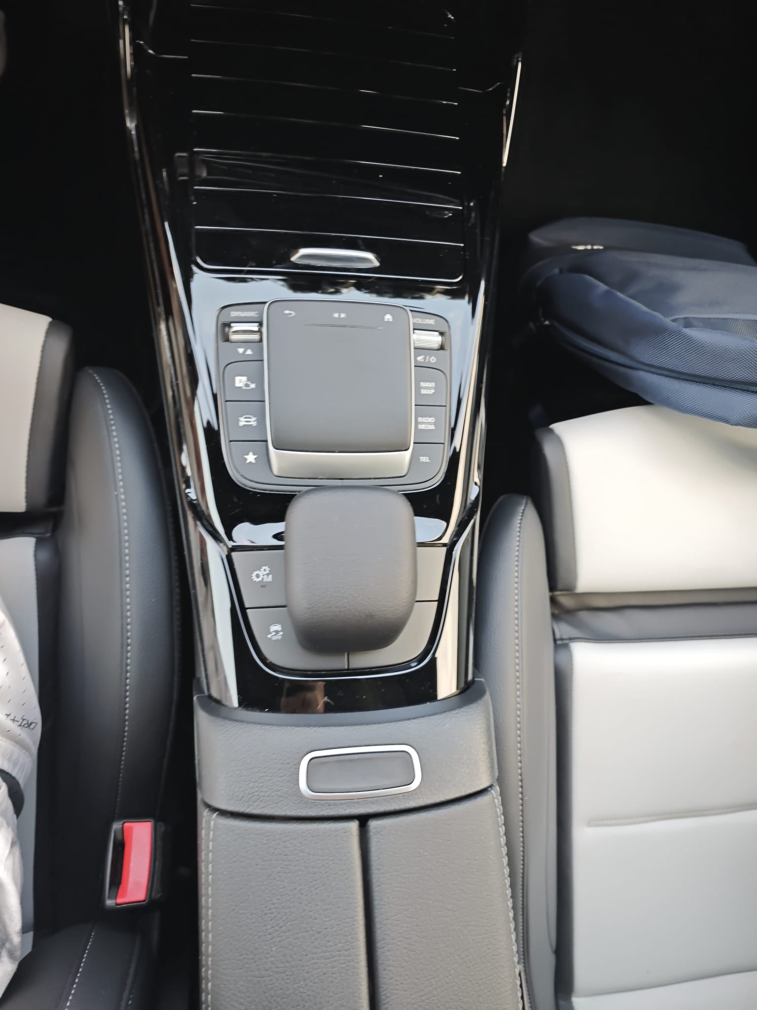 MERCEDES A35 AMG 4 MATIC 306CV
