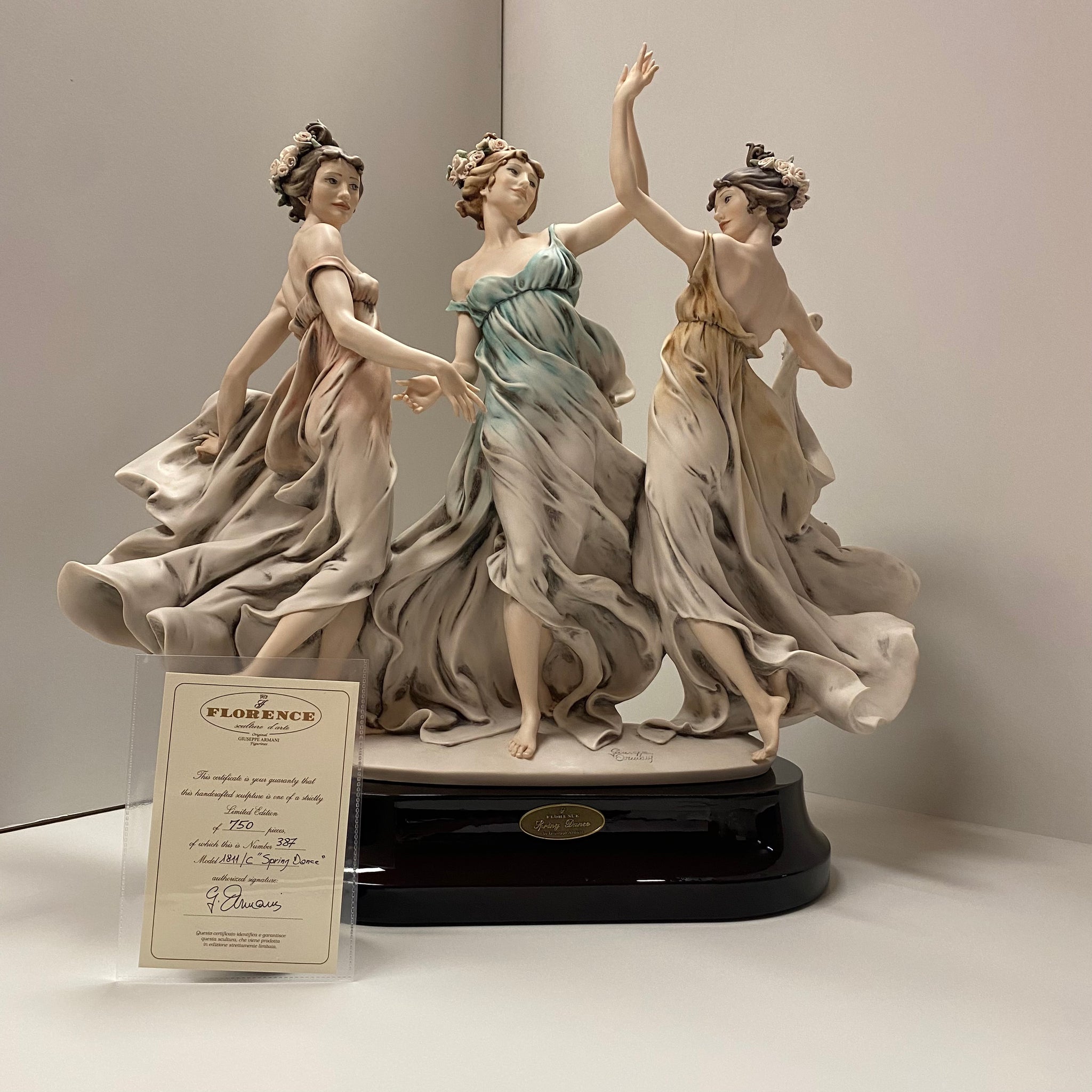 STATUA GIUSEPPE ARMANI SPRING DANCE  LE