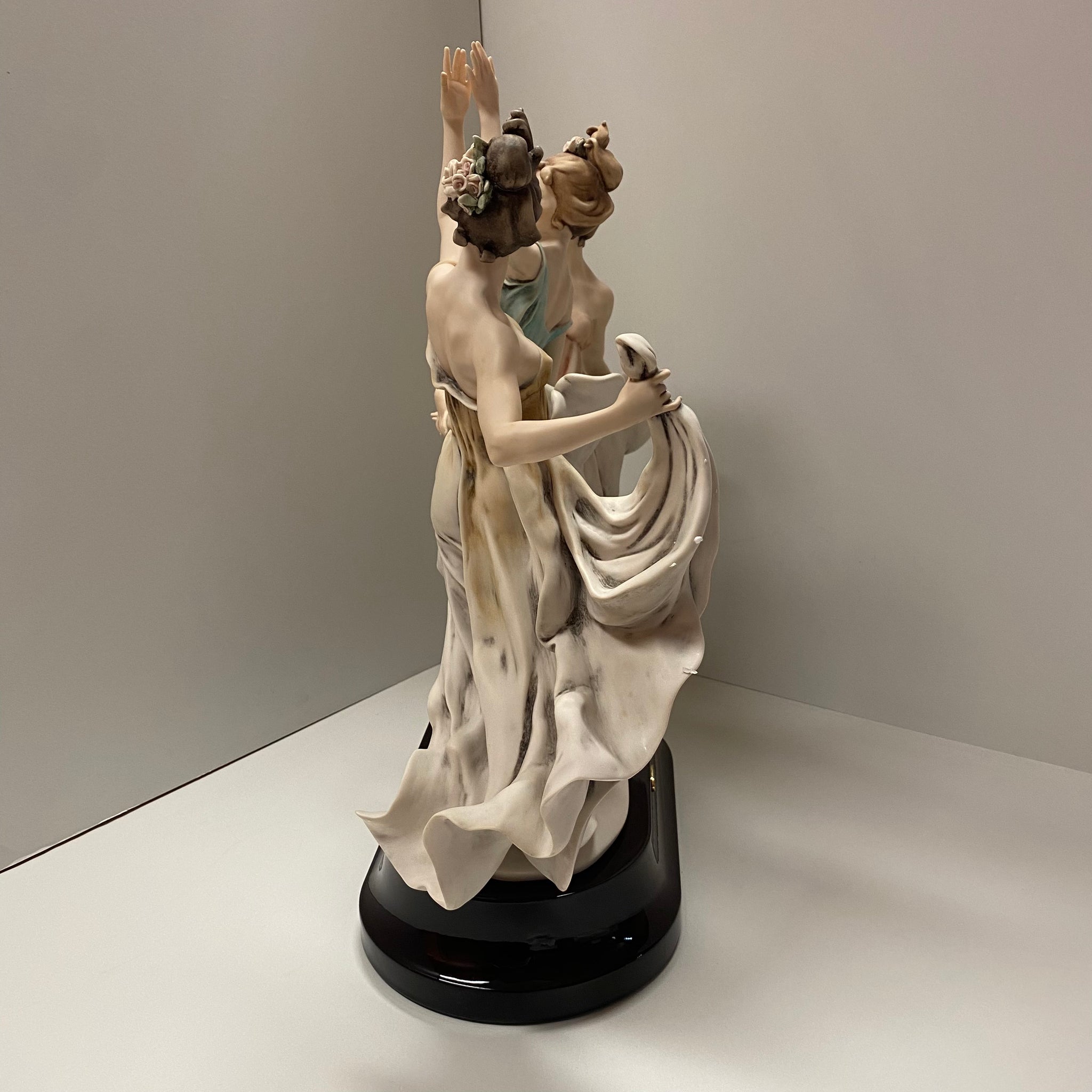 STATUA GIUSEPPE ARMANI SPRING DANCE  LE